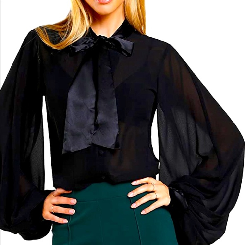 Black WDIRARA Top